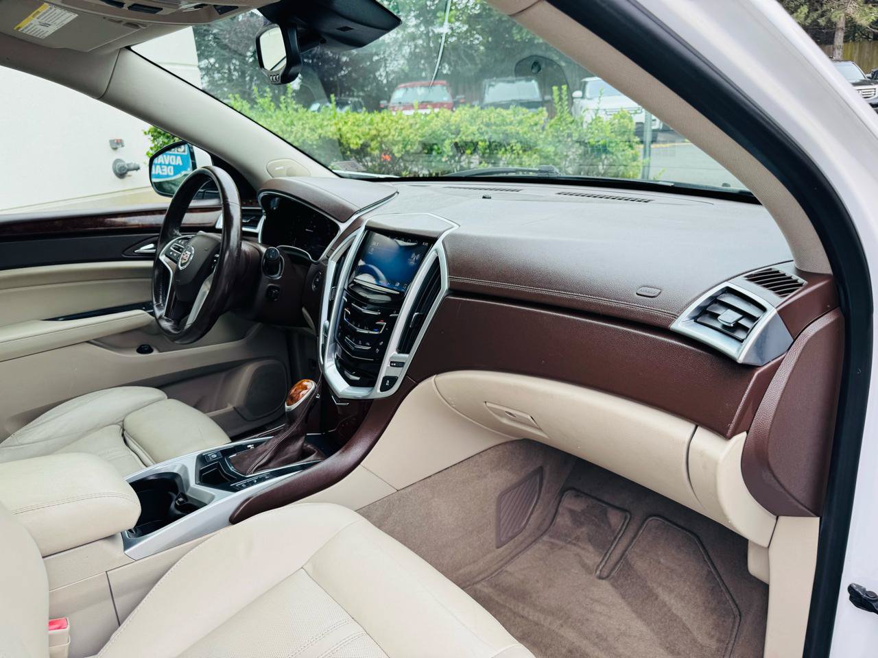 Used 2013 Cadillac SRX Premium AWD/4WD image 40