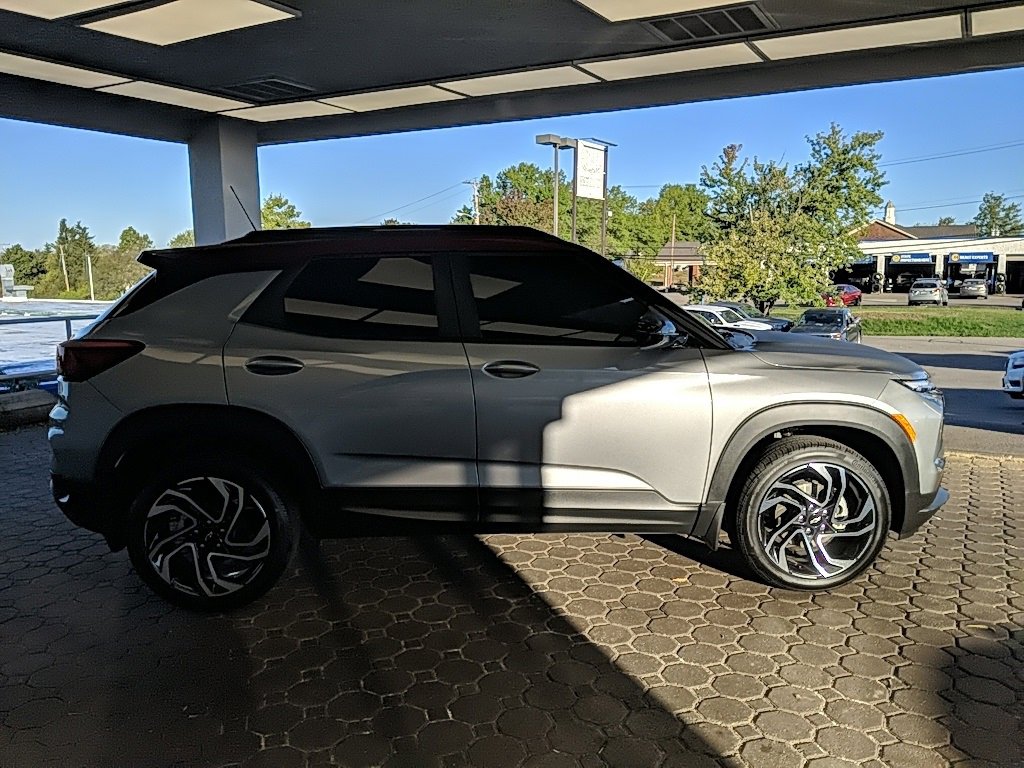 Used 2025 Chevrolet TrailBlazer RS w/ Driver Confidence Package image 4