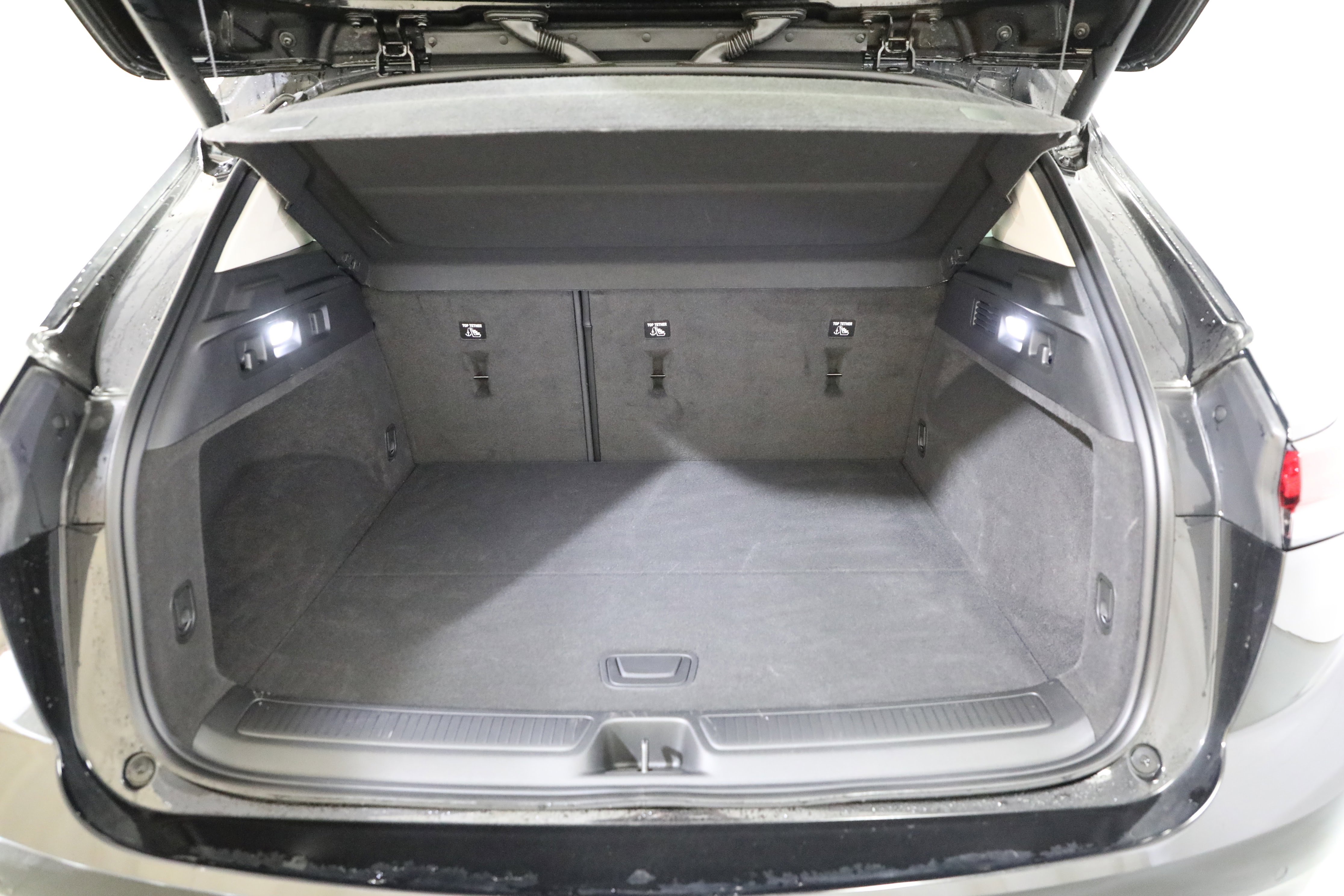 Used 2023 Buick Envision Essence w/ Technology Package I image 24