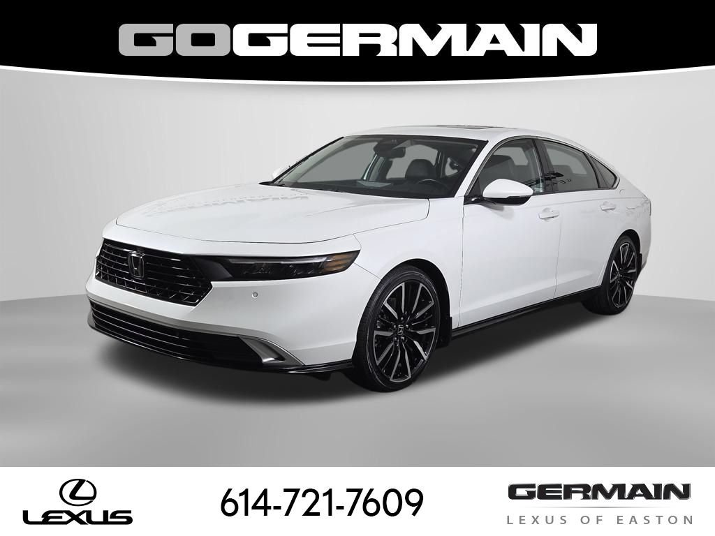 Used 2023 Honda Accord Touring image 1
