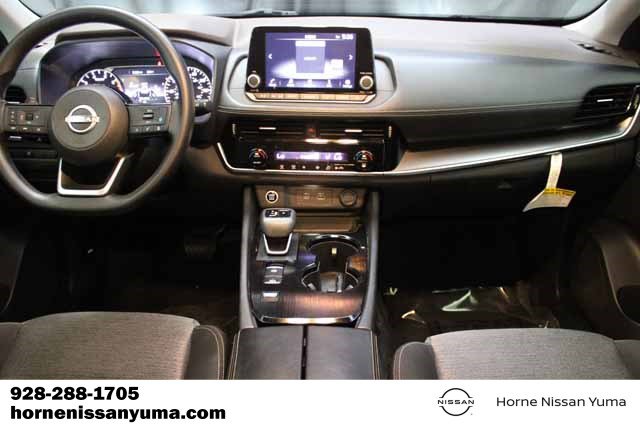 Used 2022 Nissan Rogue SV image 12