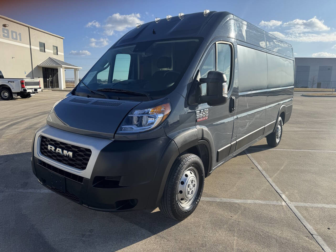 Used 2019 RAM ProMaster 3500 image 1