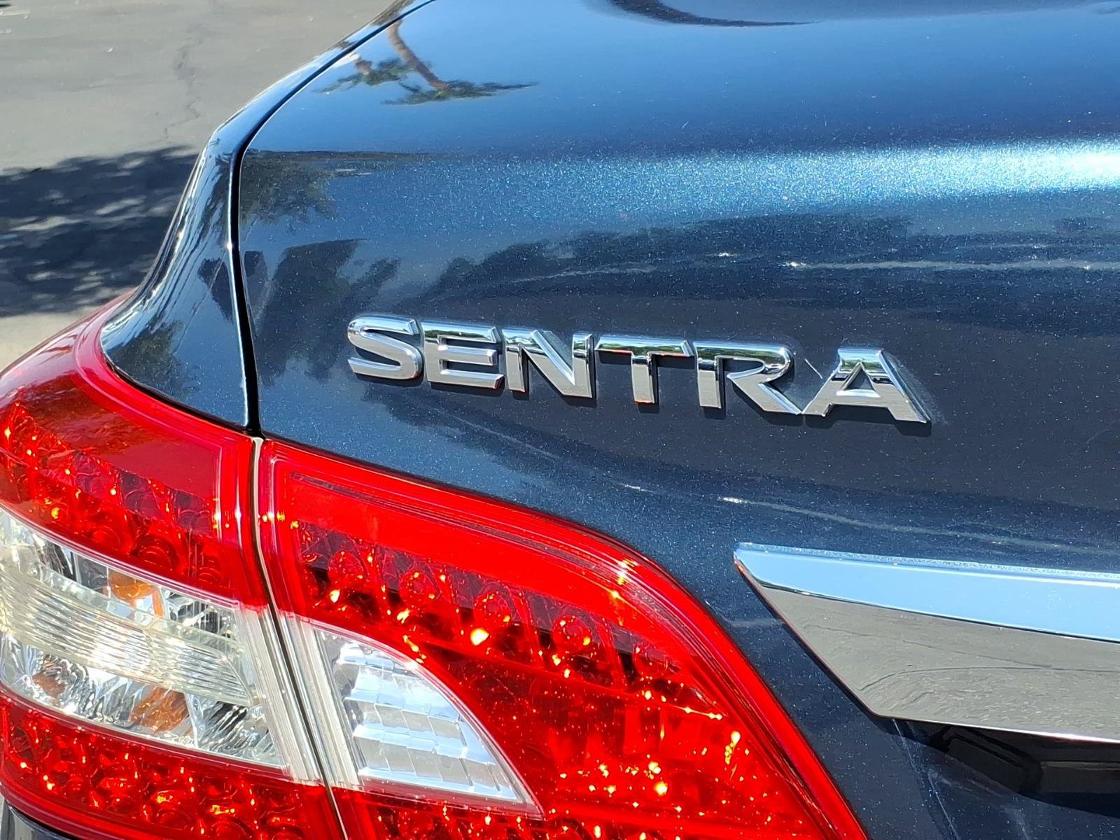 Used 2014 Nissan Sentra S FWD image 10