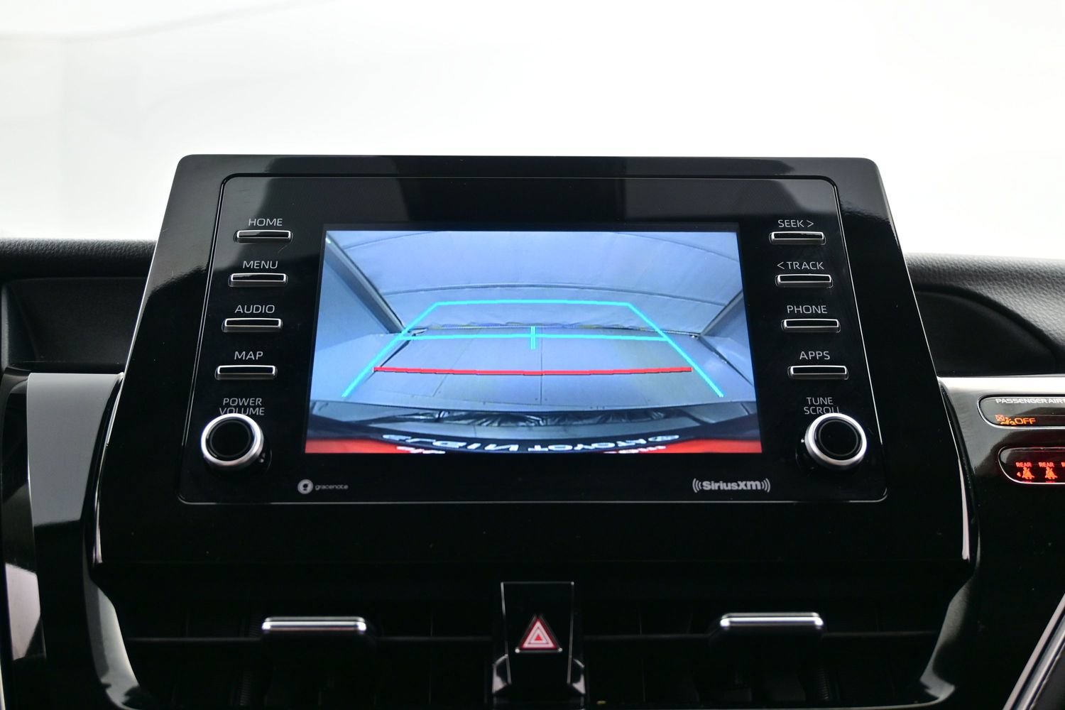 Used 2024 Toyota Camry SE FWD image 18