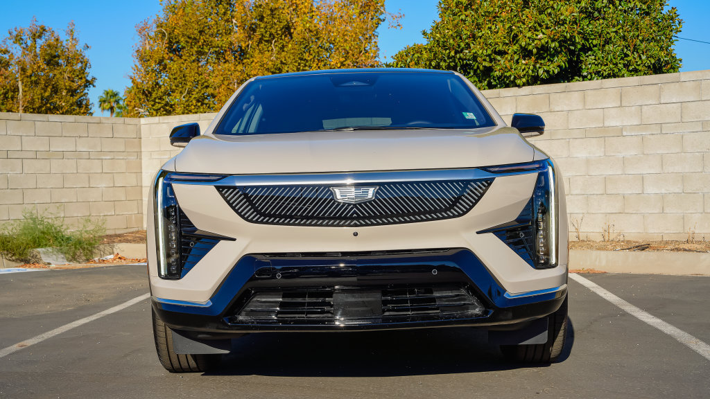New 2027 Cadillac Optiq Premium Luxury RWD image 4