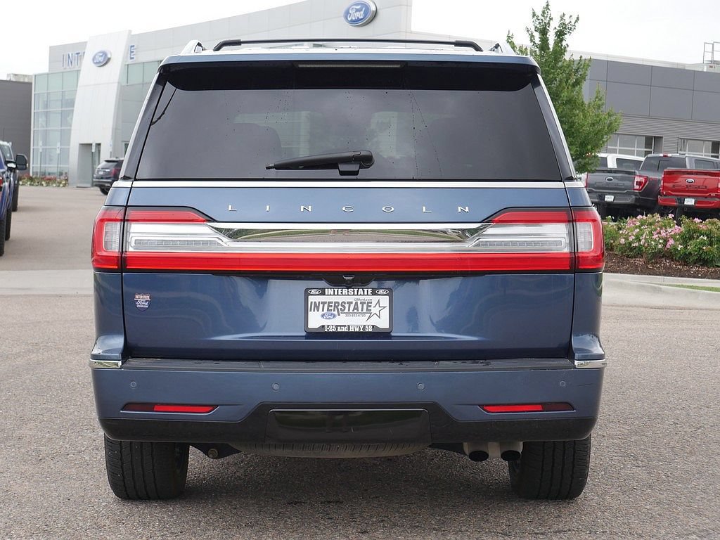Used 2019 Lincoln Navigator Reserve AWD/4WD image 4