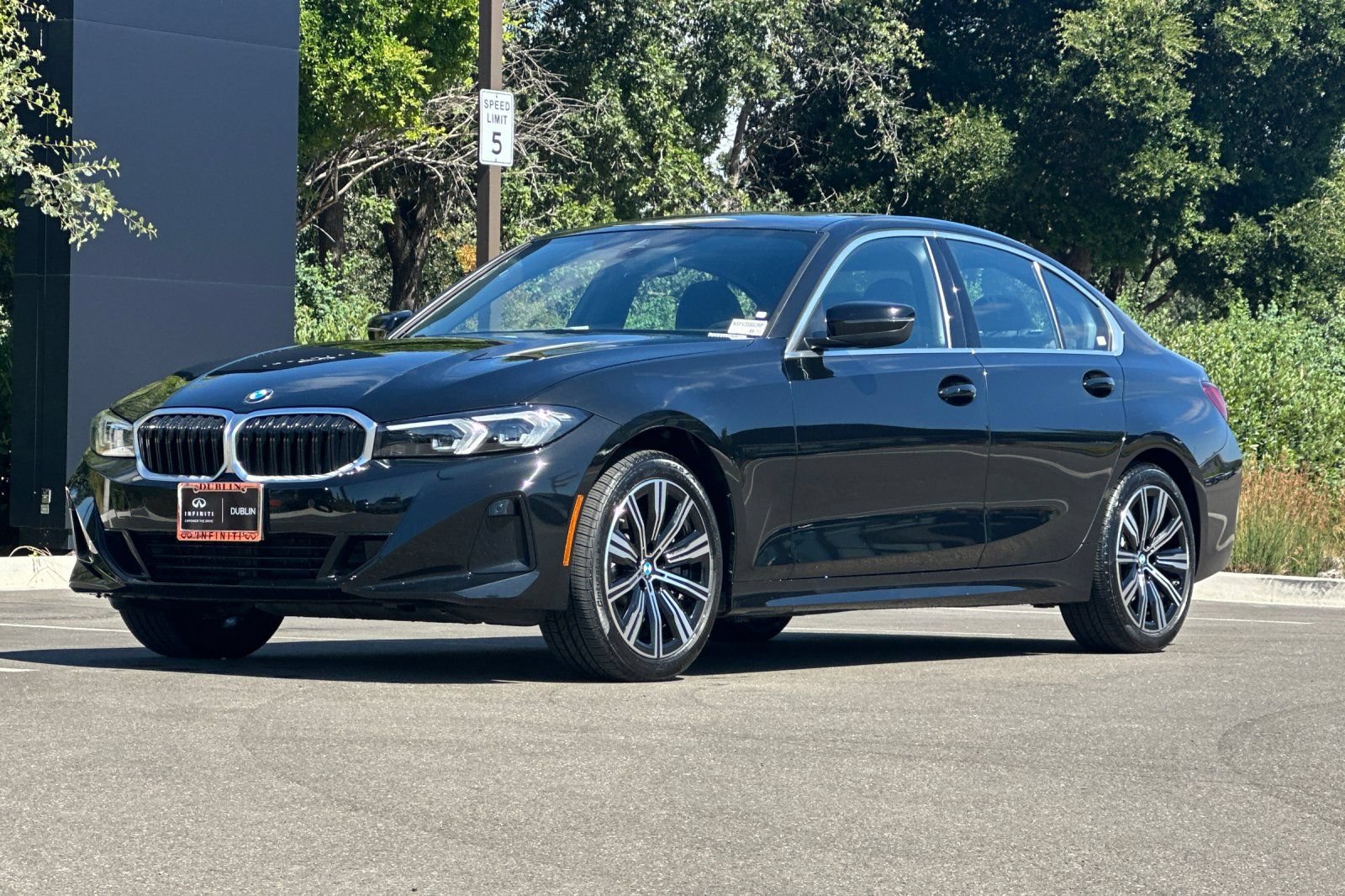 Used 2025 BMW 330i xDrive Sedan AWD/4WD image 8