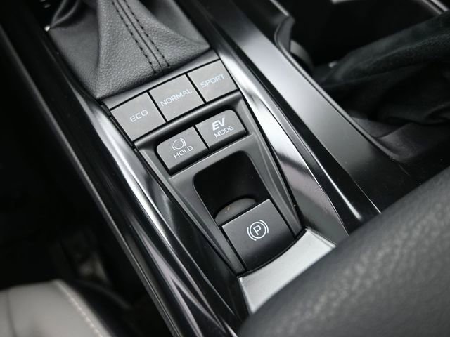 Certified 2025 Toyota Camry SE w/ Convenience Package FWD image 9