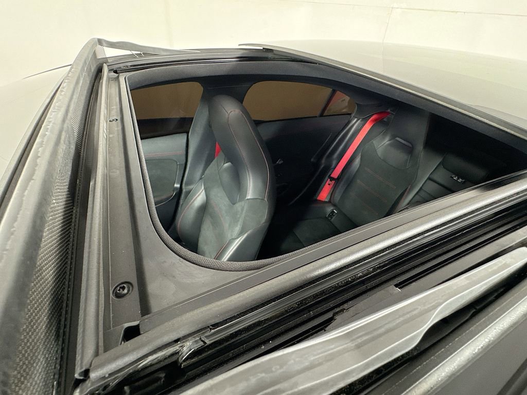 Used 2021 Mercedes-Benz CLA 35 AMG 4MATIC image 23