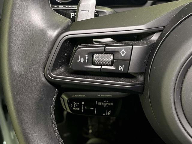 Certified 2025 Porsche Cayenne Coupe AWD/4WD image 39