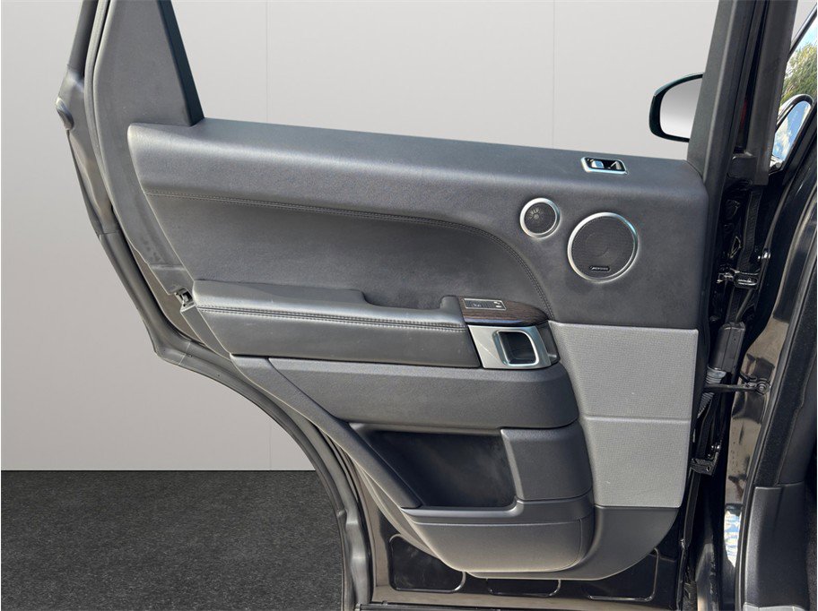 Used 2018 Land Rover Range Rover Sport HSE Dynamic image 42