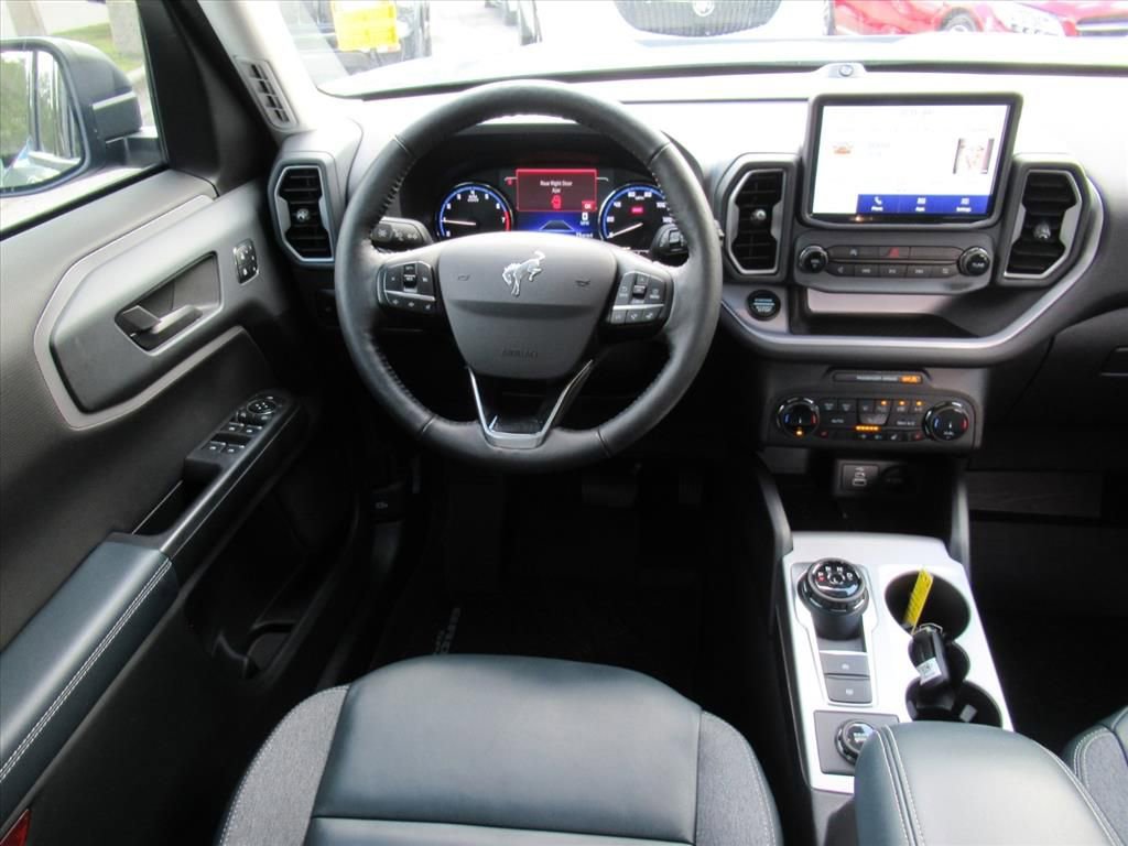 Used 2023 Ford Bronco Sport Outer Banks w/ Tech Package image 12