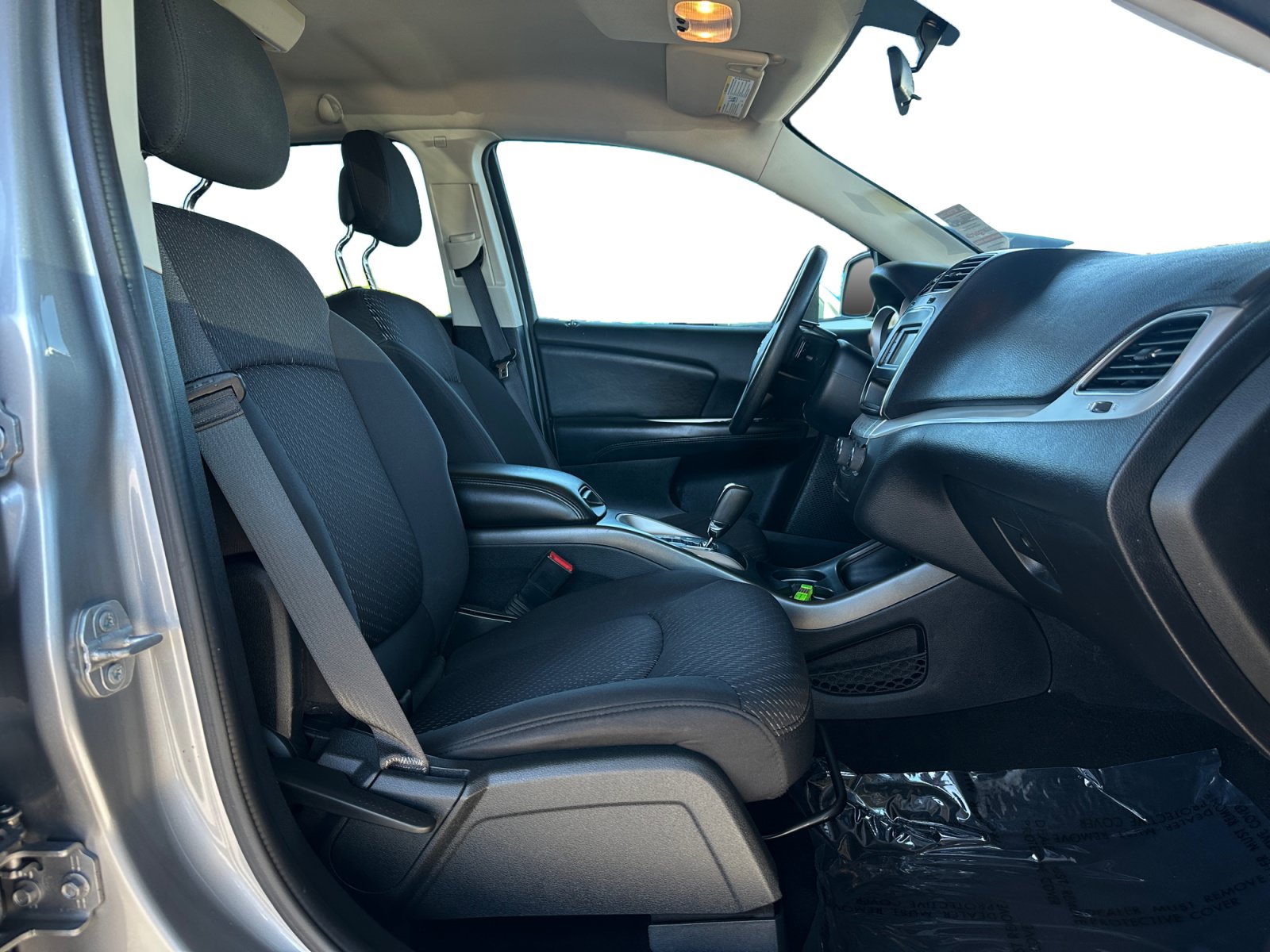 Used 2017 Dodge Journey SXT w/ Comfort/Convenience Group FWD image 15