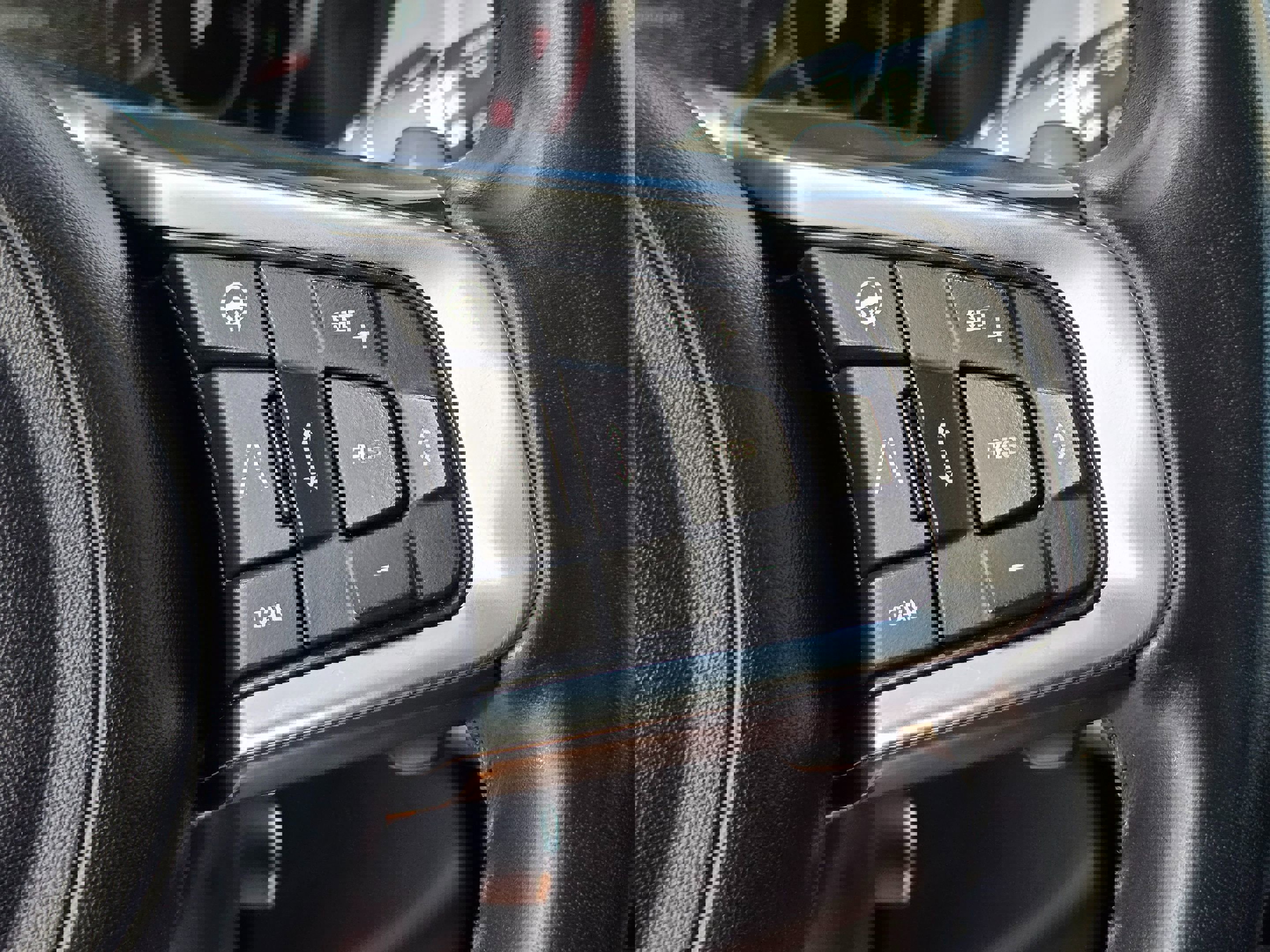 Used 2019 Jaguar F-PACE Portfolio image 28