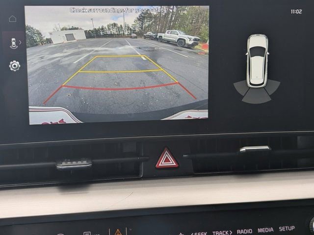 Used 2024 Kia Sportage EX FWD image 25