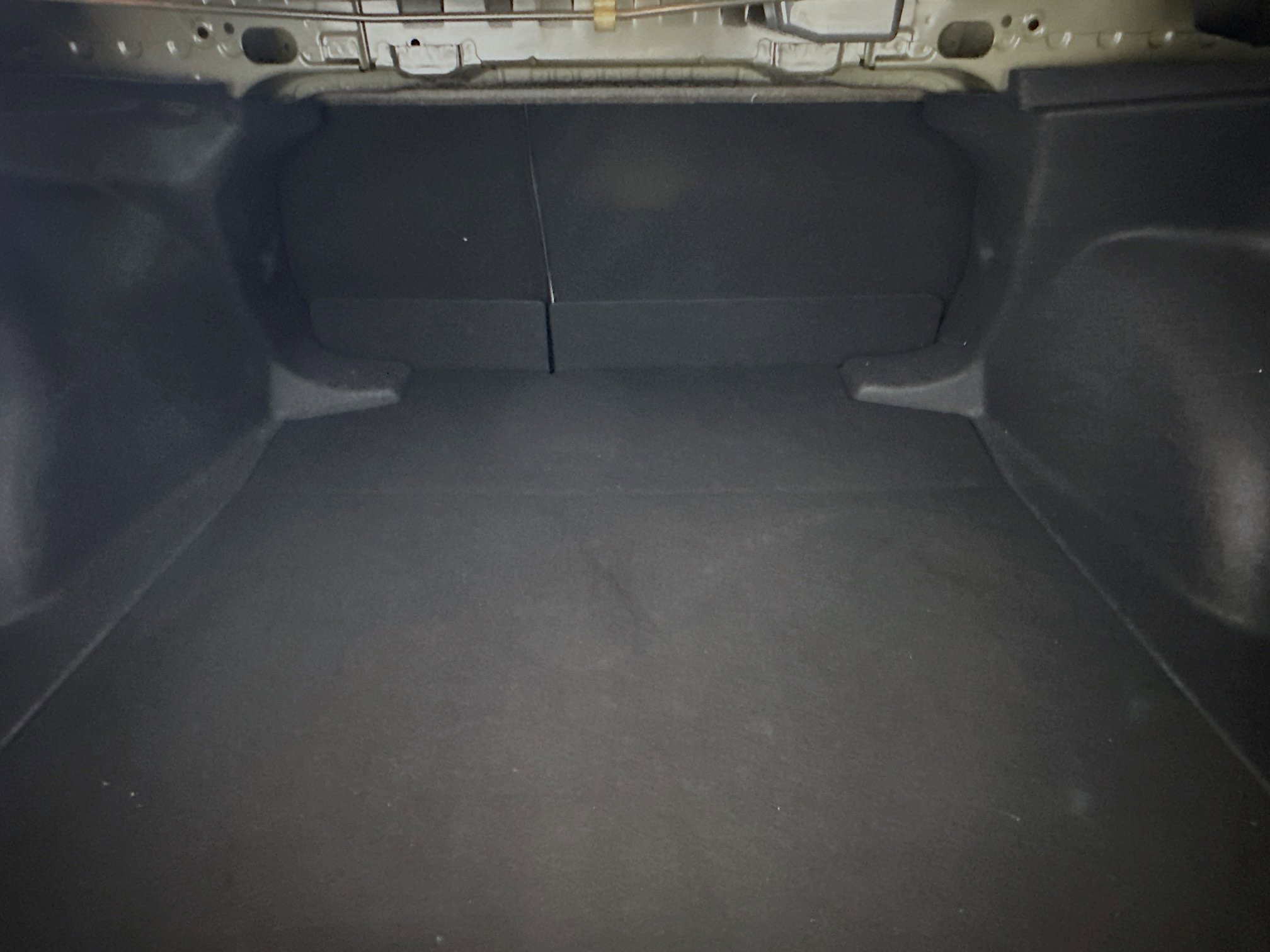 Used 2025 Toyota Corolla LE FWD image 30
