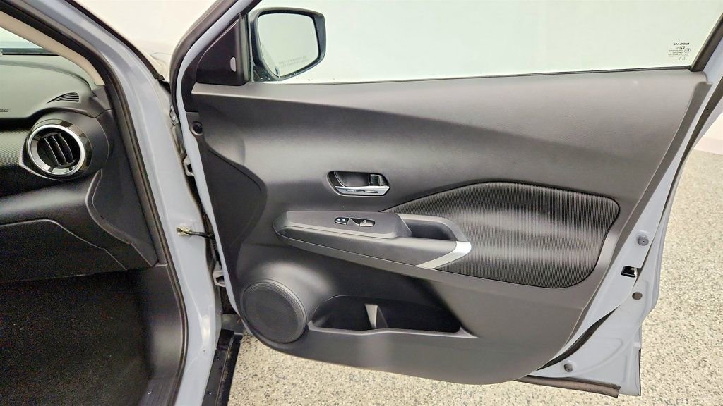 Used 2021 Nissan Kicks SV FWD image 24