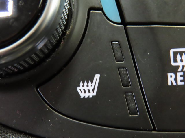 Used 2023 Chevrolet Malibu LT image 24