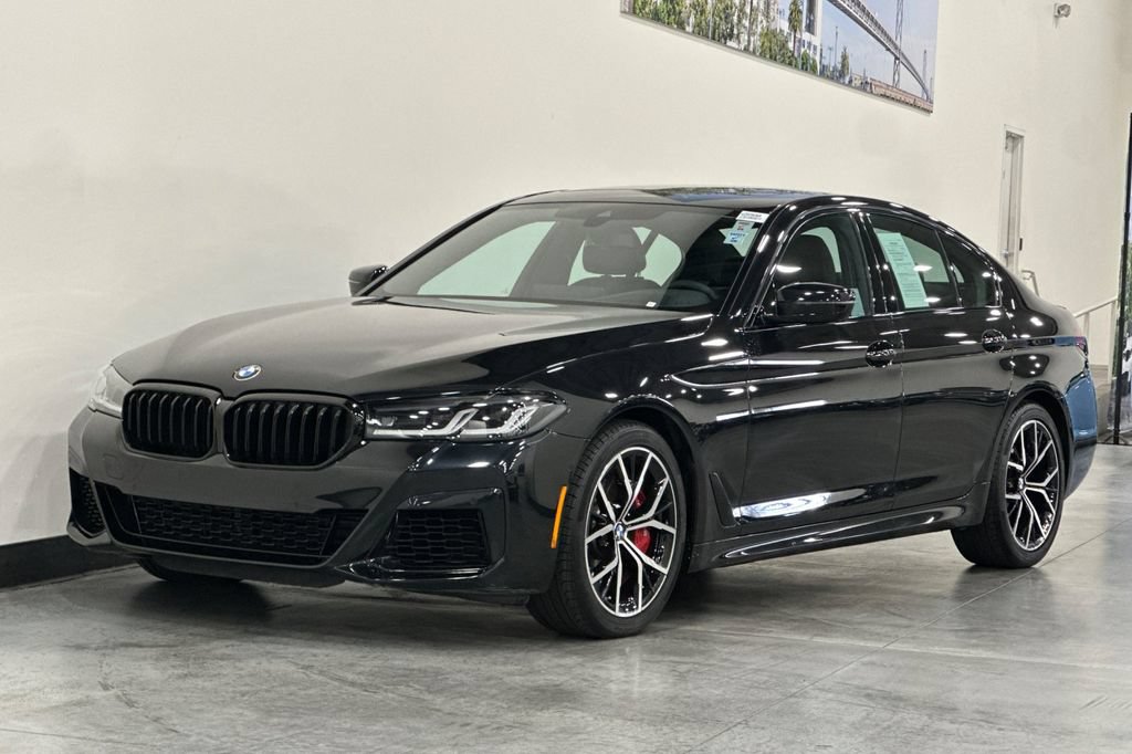 Used 2023 BMW 540i xDrive w/ M Sport Package AWD/4WD image 8