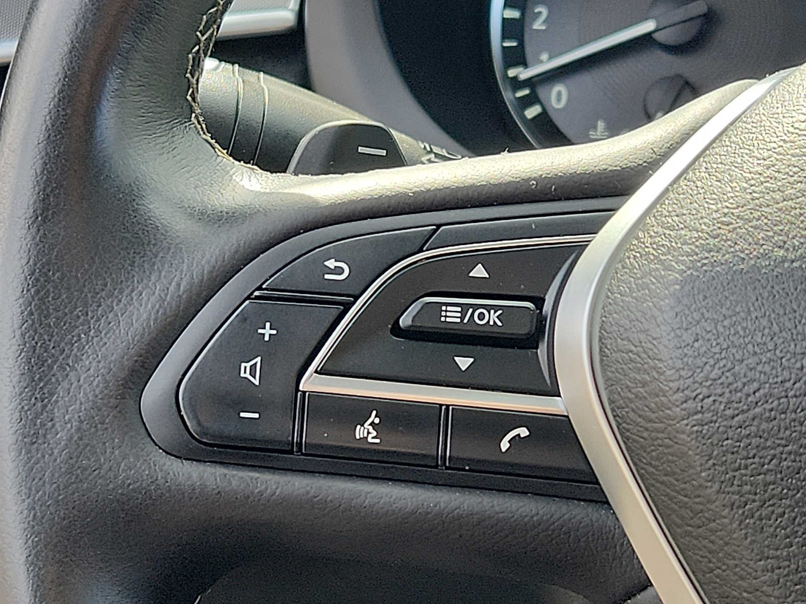 Used 2023 INFINITI QX50 Luxe AWD/4WD image 21