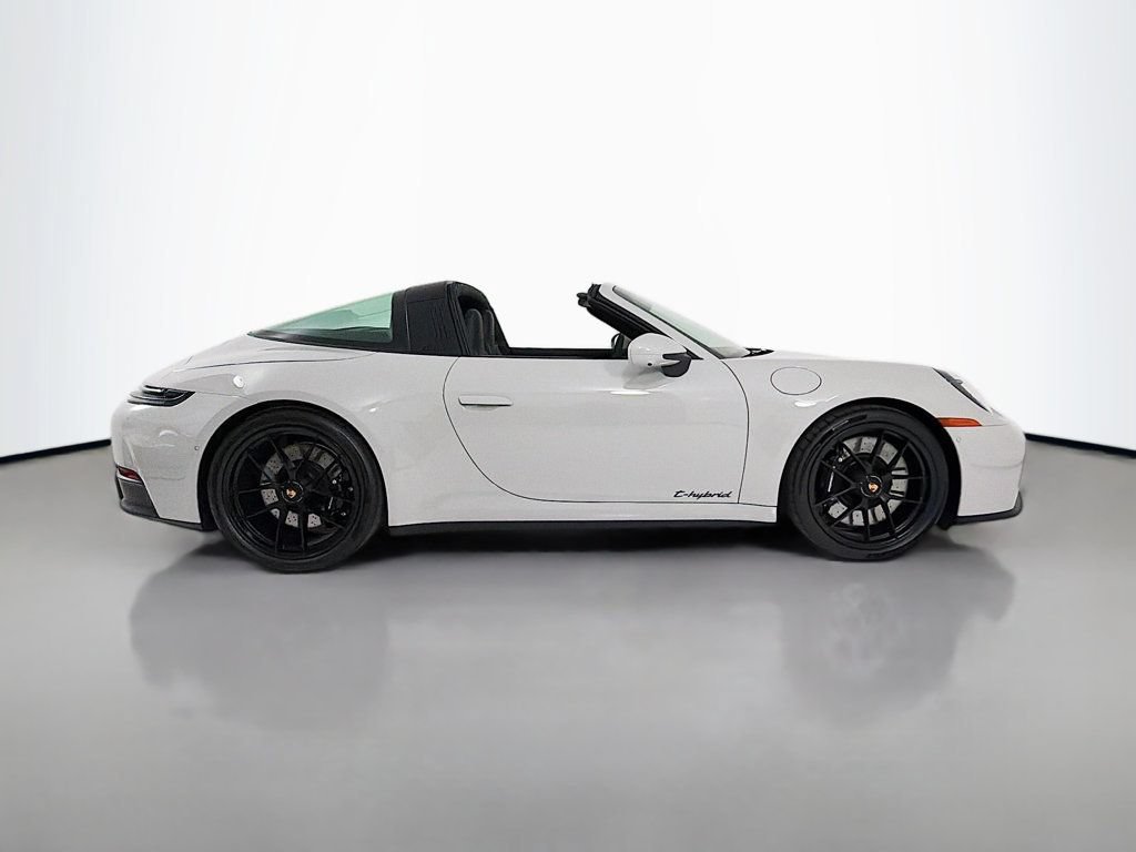 Used 2026 Porsche 911 Targa 4 GTS AWD/4WD image 8
