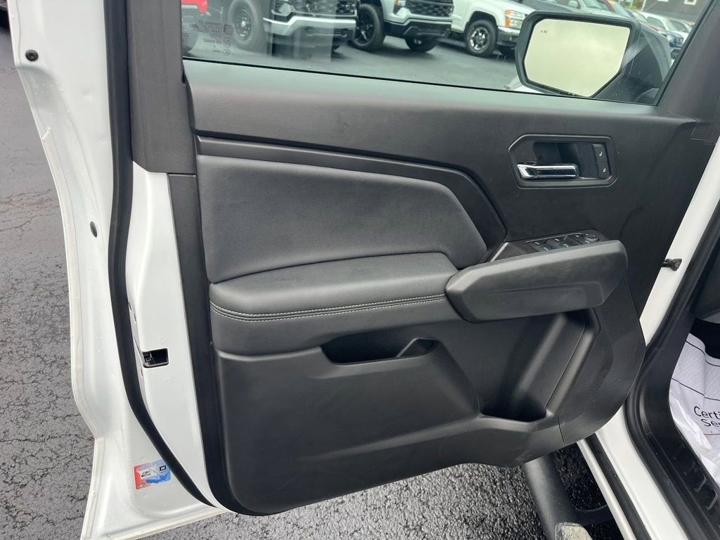 Used 2025 Chevrolet Colorado LT w/ Advanced Trailering Package image 22
