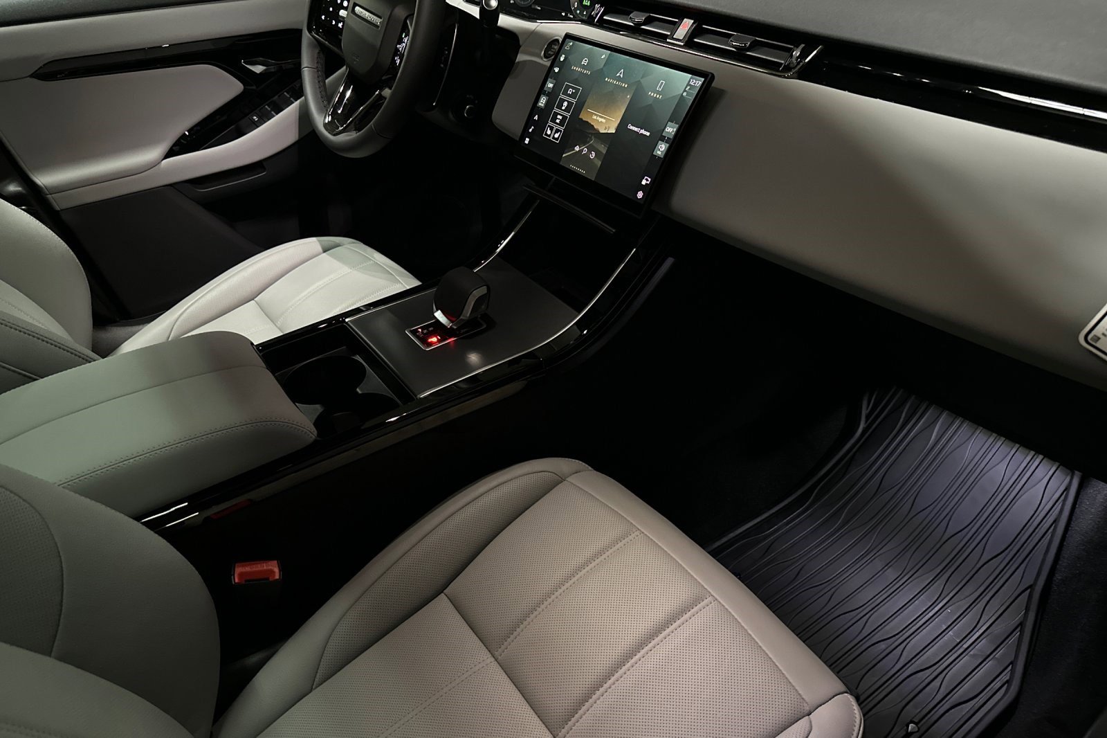 New 2026 Land Rover Range Rover Evoque S image 27