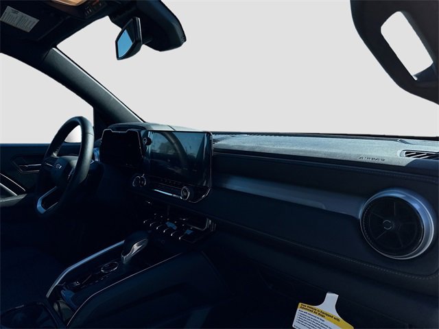 New 2024 Chevrolet Colorado LT w/ LT Convenience Package III image 35