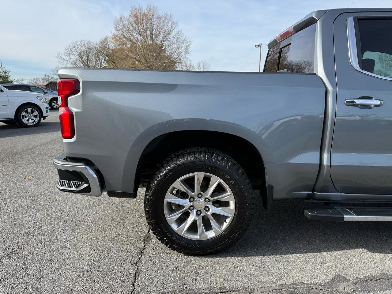 Used 2021 Chevrolet Silverado 1500 LTZ AWD/4WD image 38