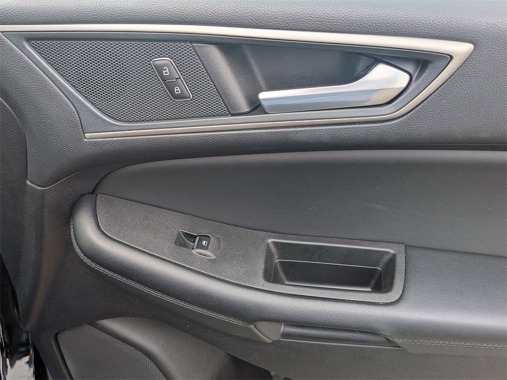Used 2024 Ford Edge SEL image 29