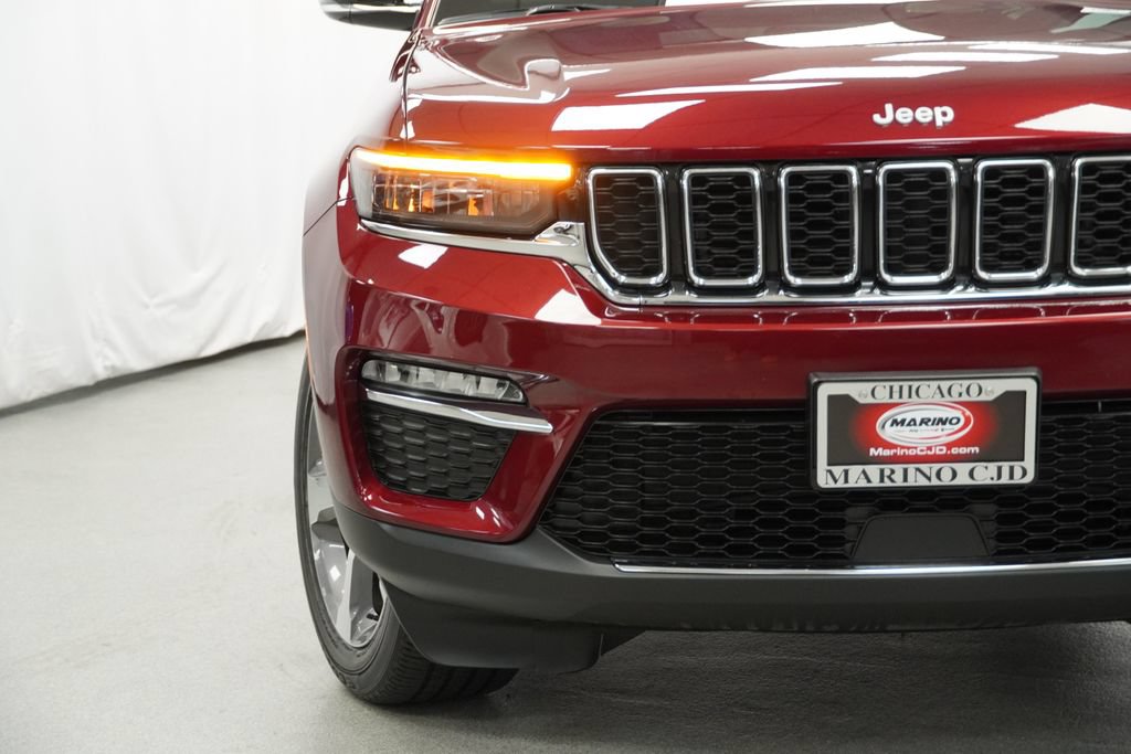Certified 2025 Jeep Grand Cherokee Limited AWD/4WD image 7