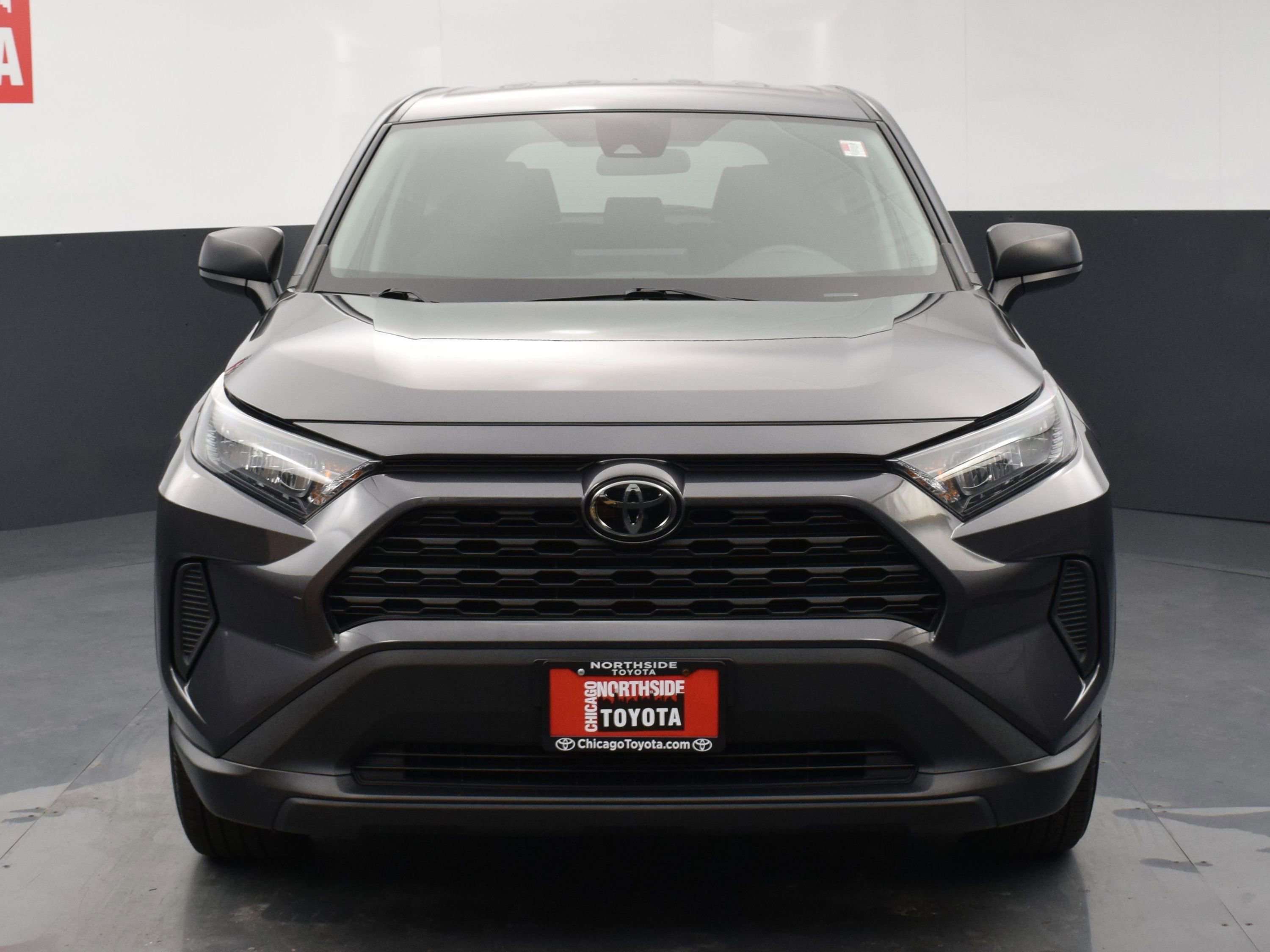 Used 2022 Toyota RAV4 LE image 7