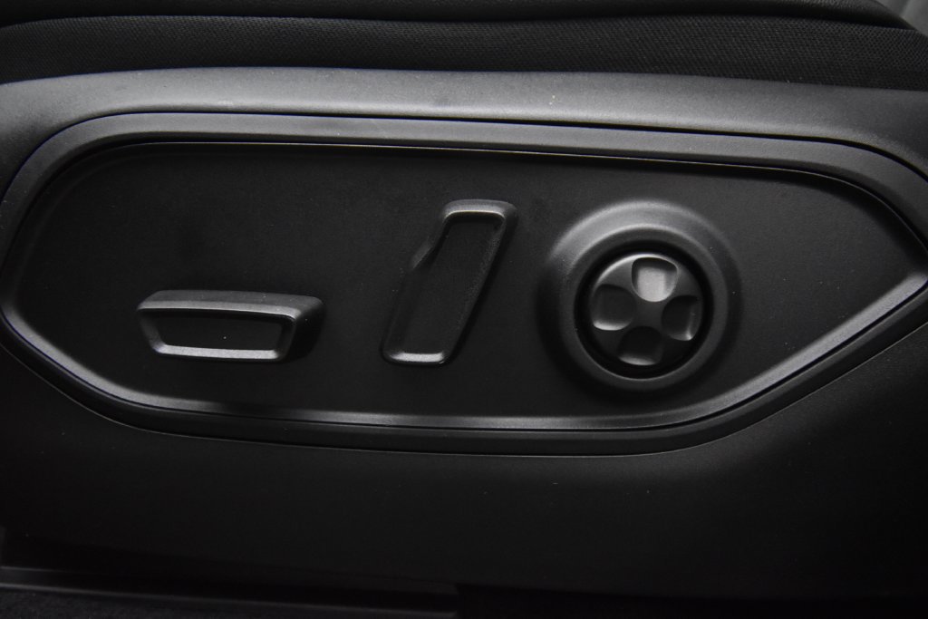 New 2027 Jeep Grand Cherokee Laredo X AWD/4WD image 28