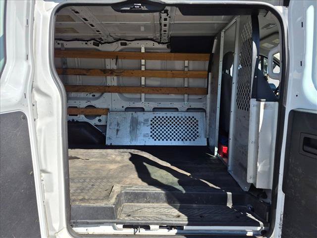 Used 2016 Ford Transit 250 130 Low Roof w/ Exterior Upgrade Package RWD image 17