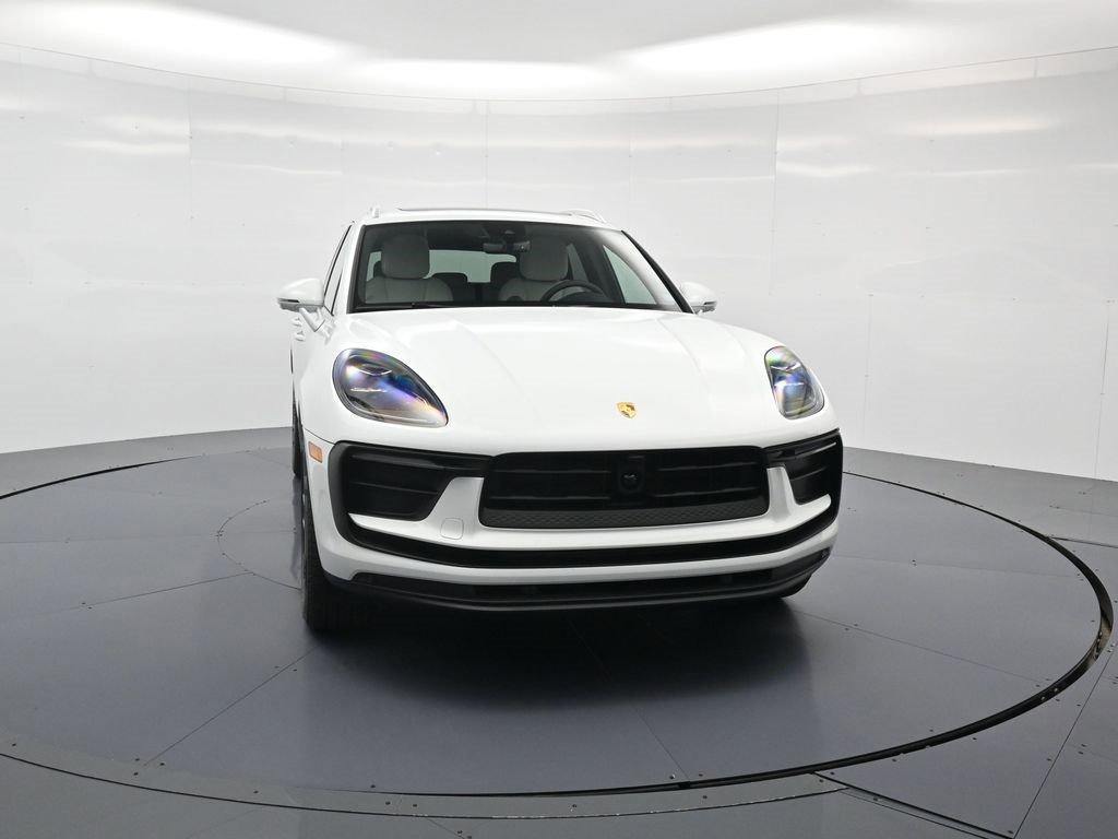 New 2026 Porsche Macan image 30