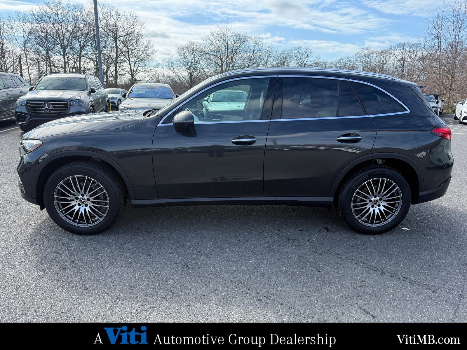 Certified 2025 Mercedes-Benz GLC 300 4MATIC image 4