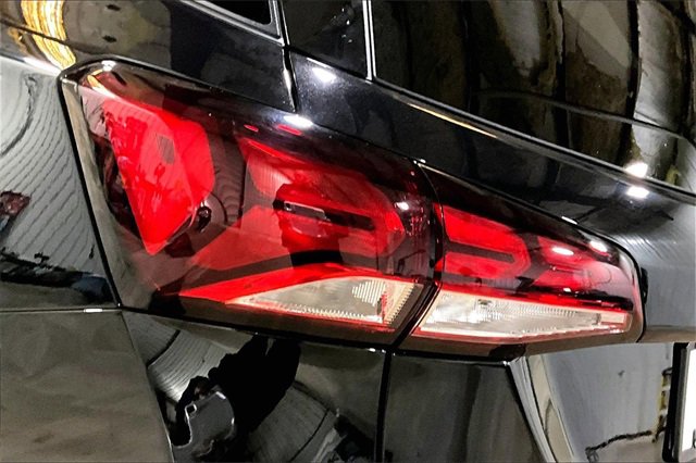 Certified 2024 Chevrolet Equinox LS w/ LS Convenience Package image 8