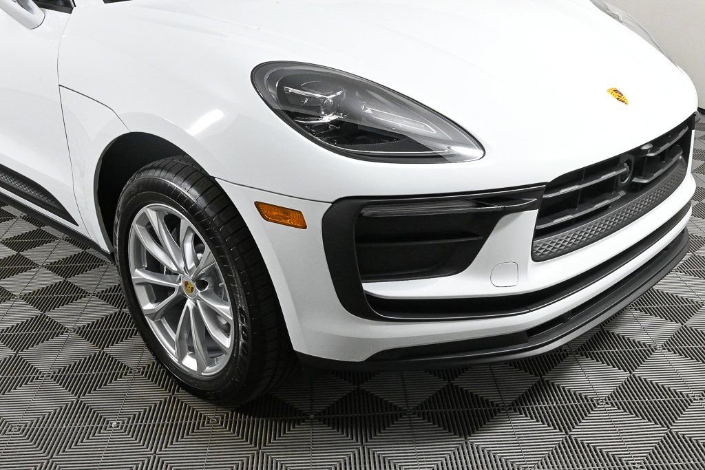 New 2026 Porsche Macan AWD image 47