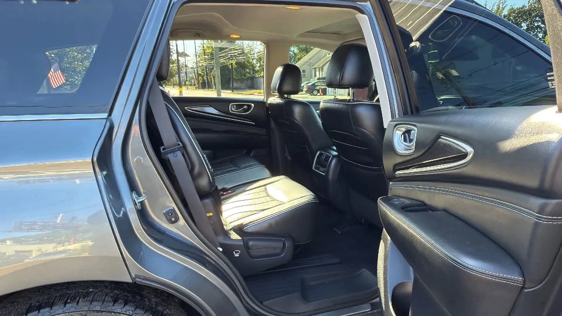 Used 2019 INFINITI QX60 Luxe w/ Essential Package image 26