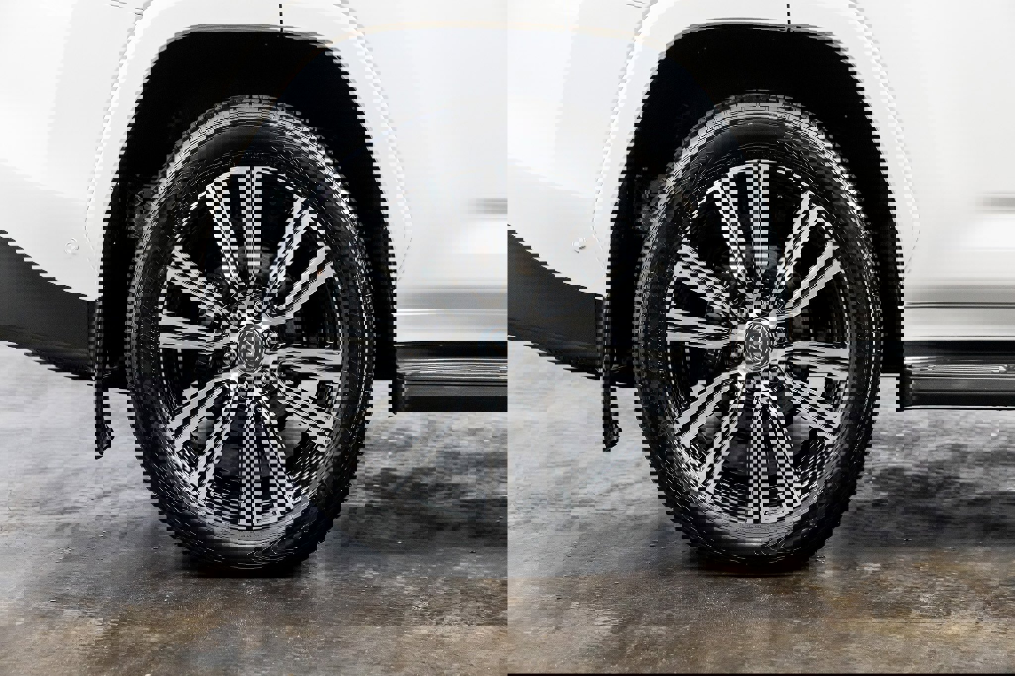 Used 2025 Lexus LX 700h Luxury image 29