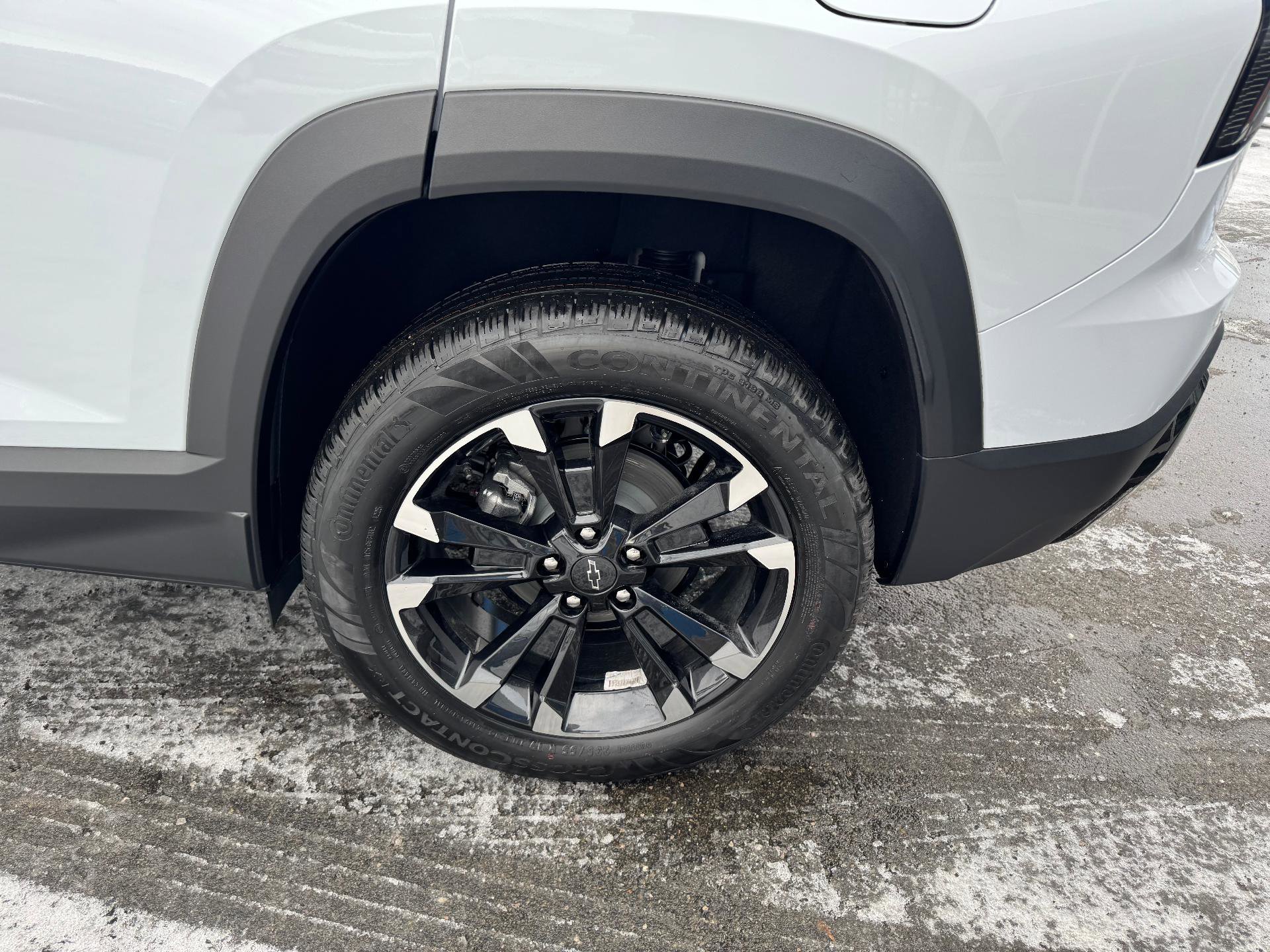 New 2026 Chevrolet Equinox RS w/ Convenience Package III image 13