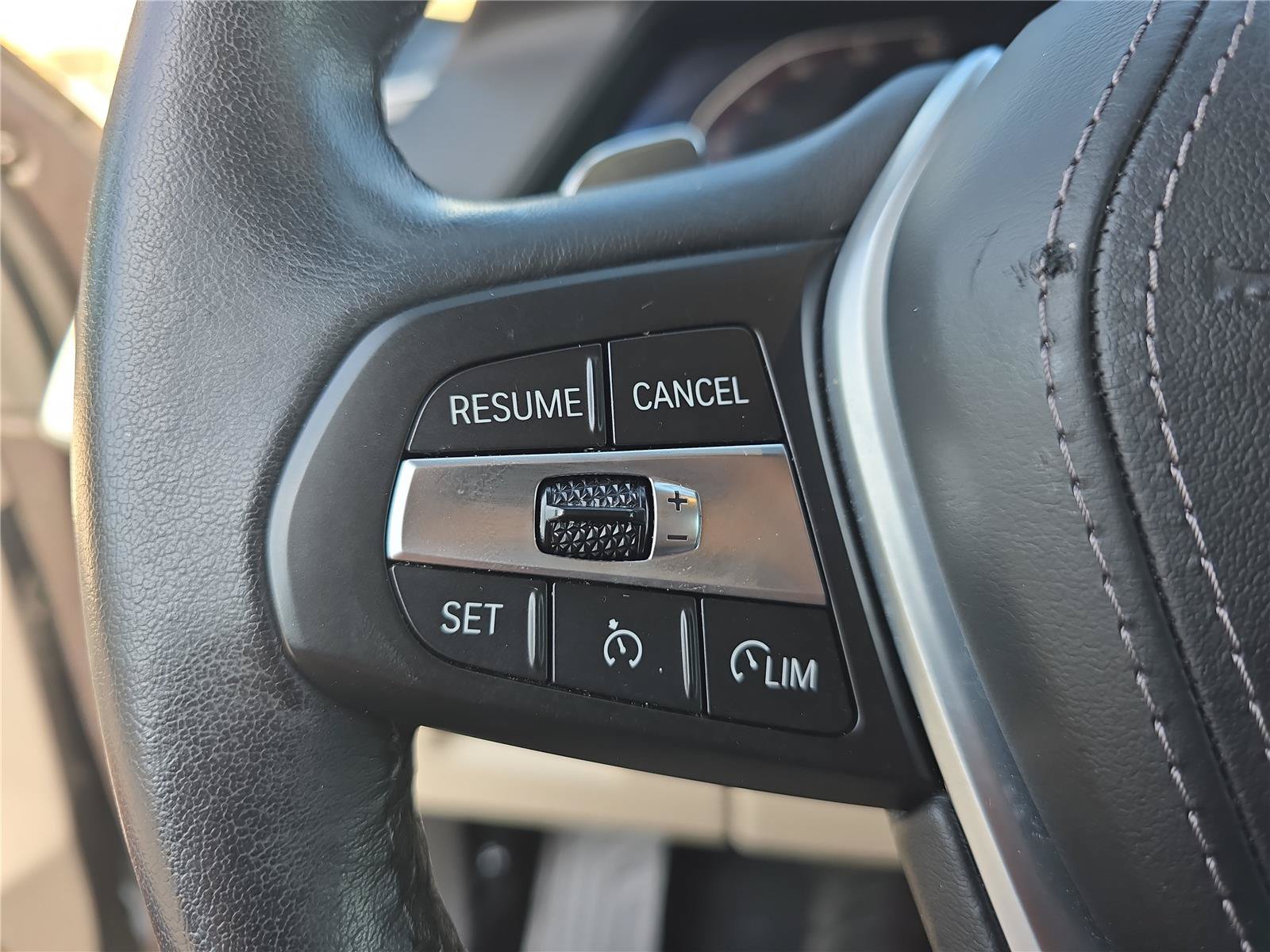Used 2022 BMW X5 sDrive40i RWD image 23