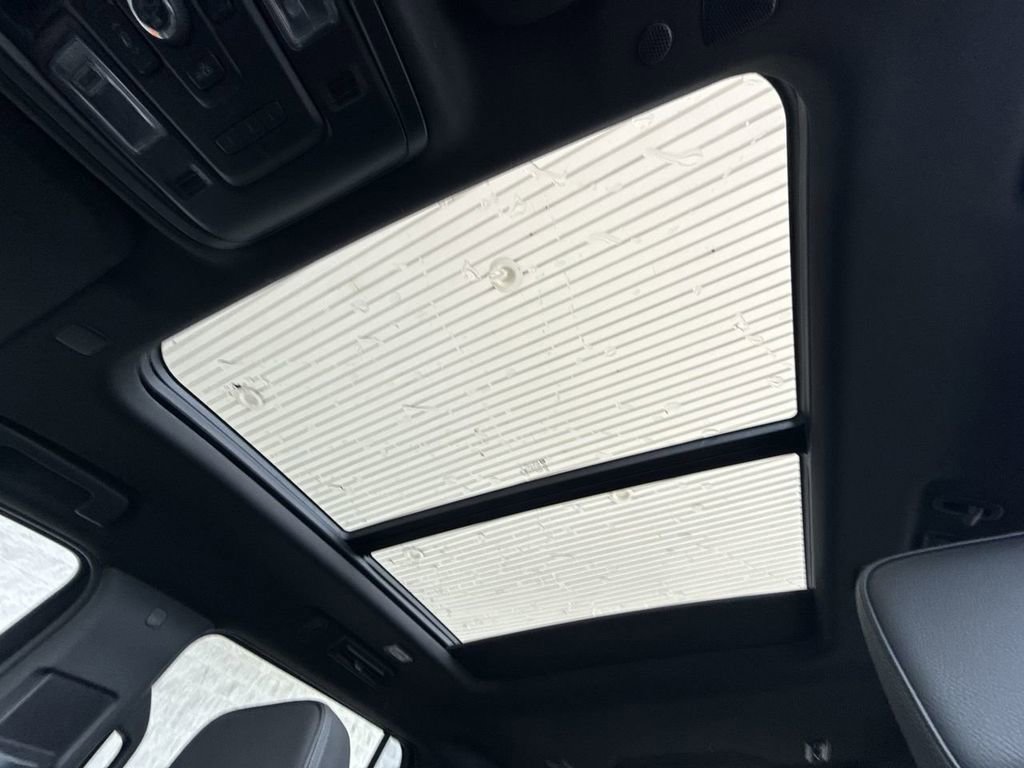 Certified 2022 GMC Yukon XL Denali image 19