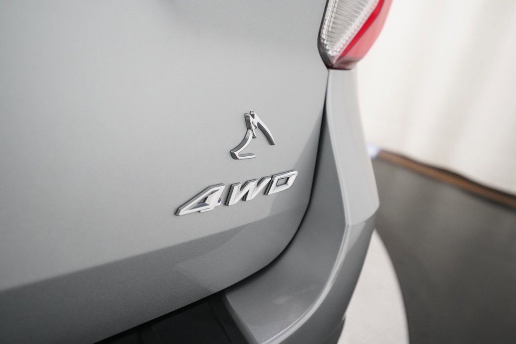 Used 2023 Ford Explorer XLT w/ Equipment Group 202A image 35