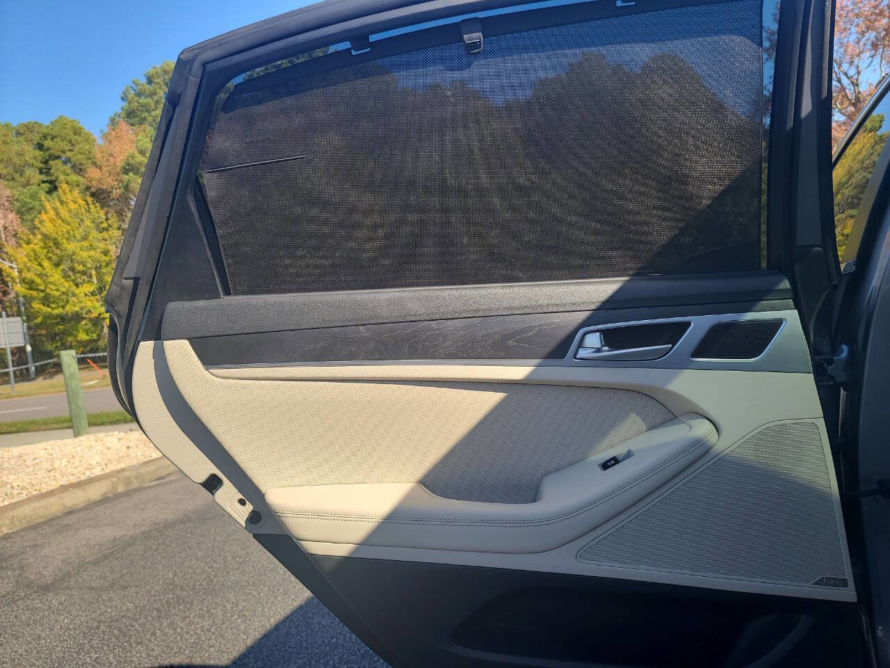 Used 2016 Hyundai Genesis 3.8 w/ Option Group 04 image 36