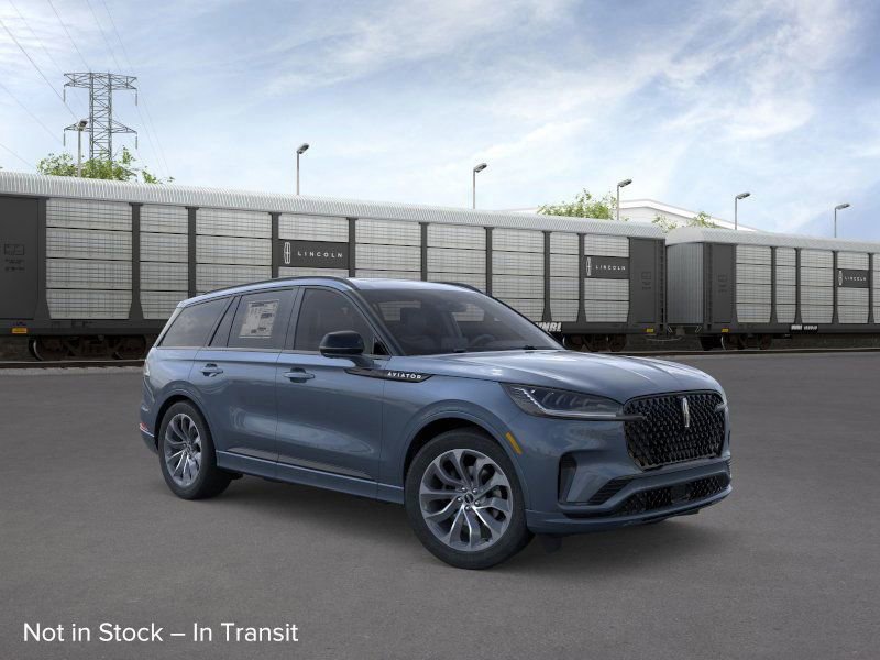 New 2026 Lincoln Aviator AWD image 8