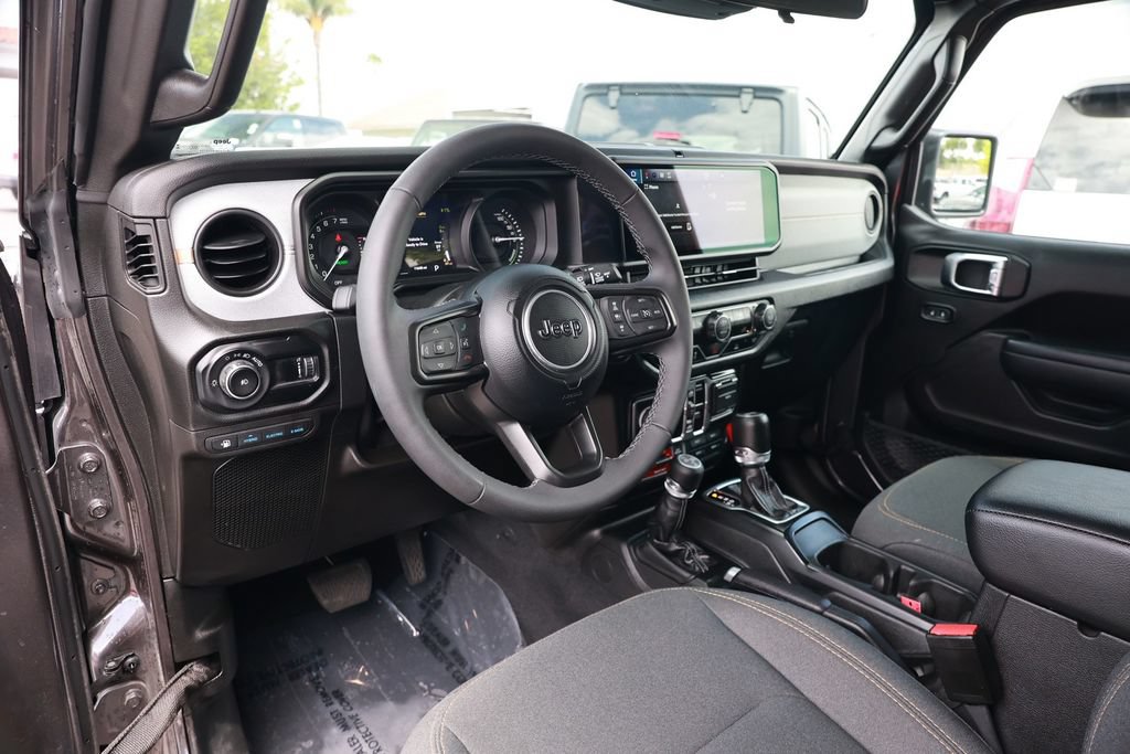 Used 2025 Jeep Wrangler Unlimited Sport S 4xe AWD/4WD image 16