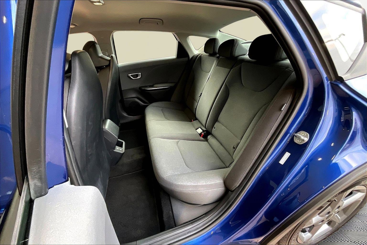 Used 2025 Kia K4 LXS image 22