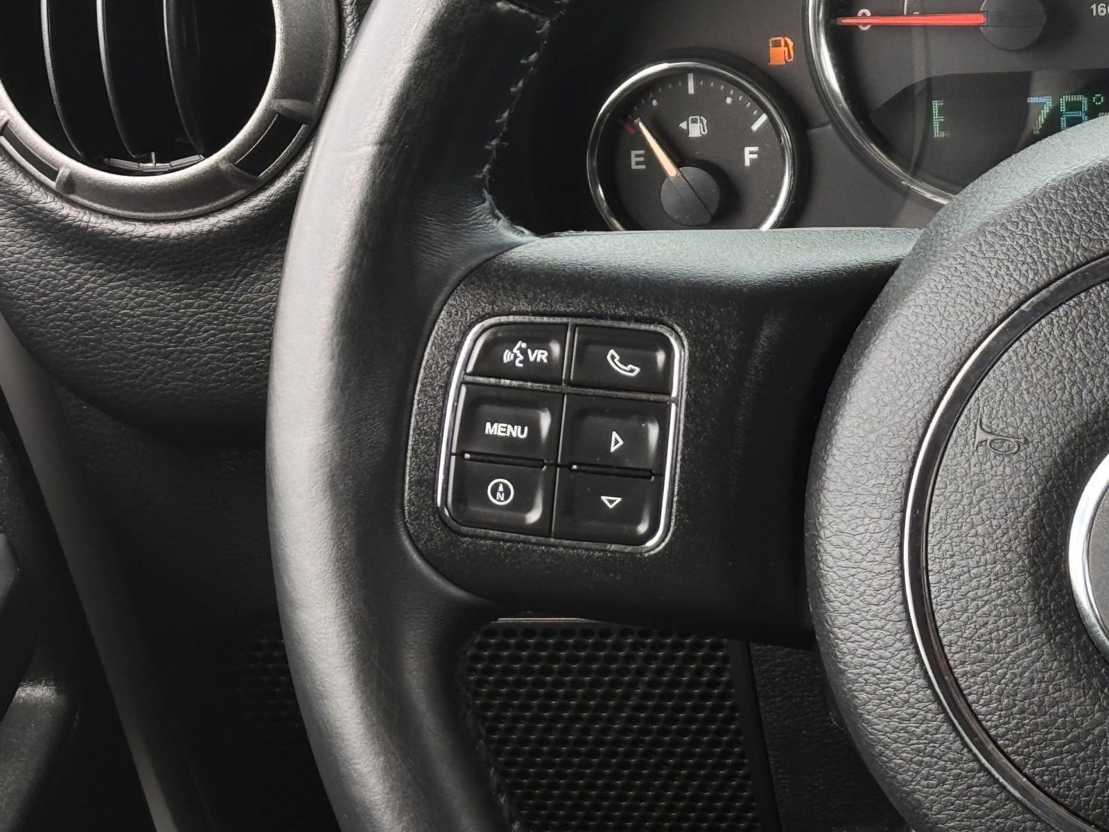 Used 2018 Jeep Wrangler Unlimited Sport S image 15