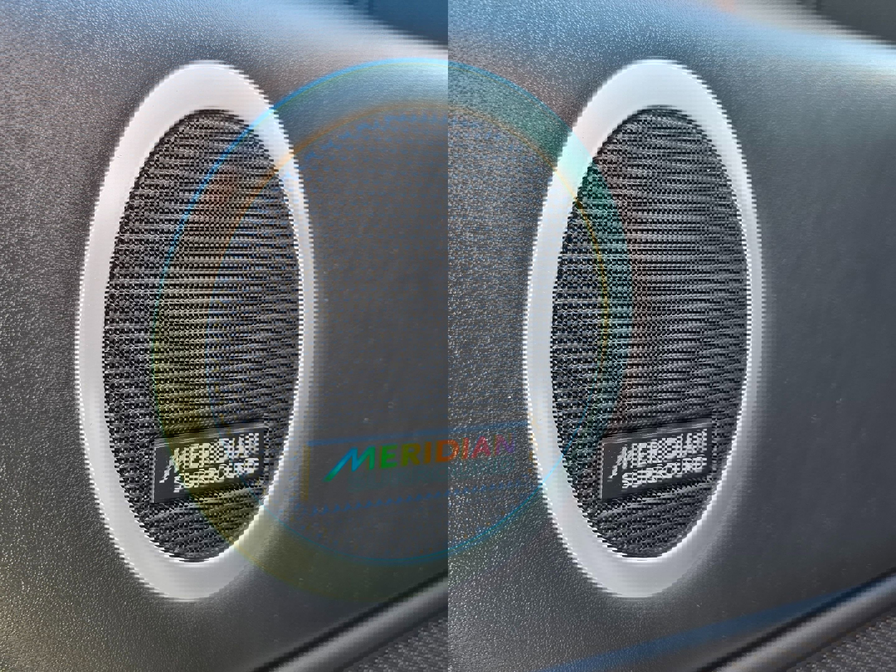 Used 2017 Land Rover Discovery First Edition image 24